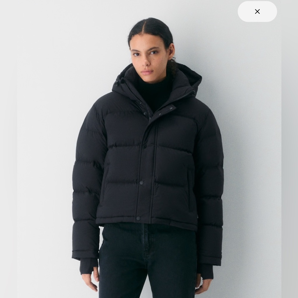 Aritzia Superpuff Shorty- cliMATTE